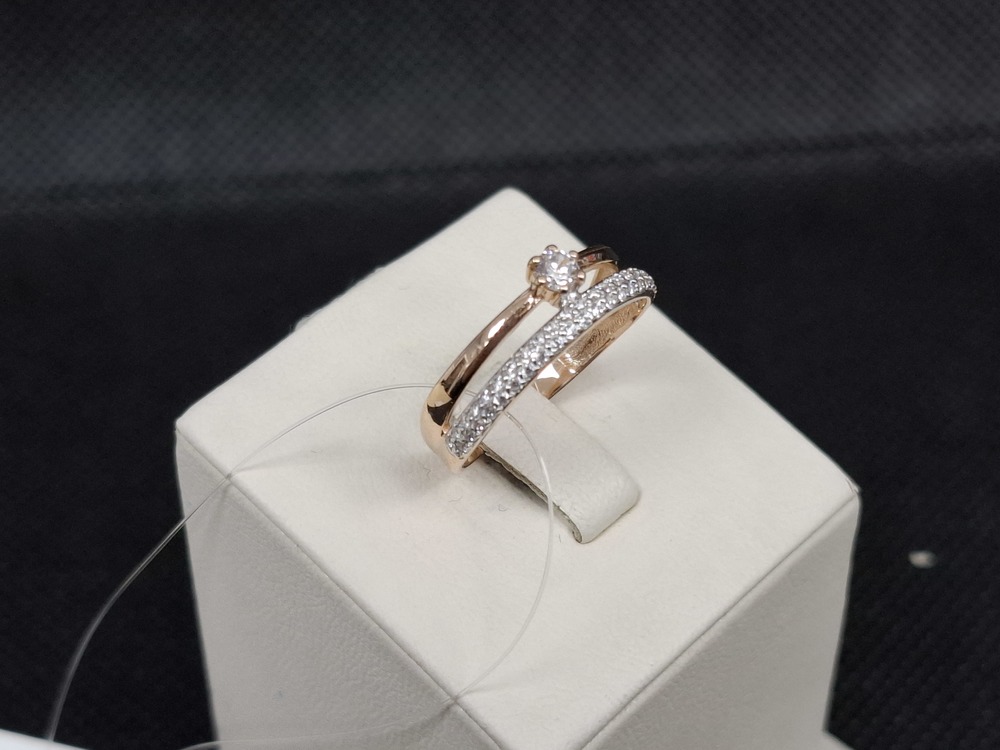 КОЛЬЦО С КАМНЯМИ (Au 585)