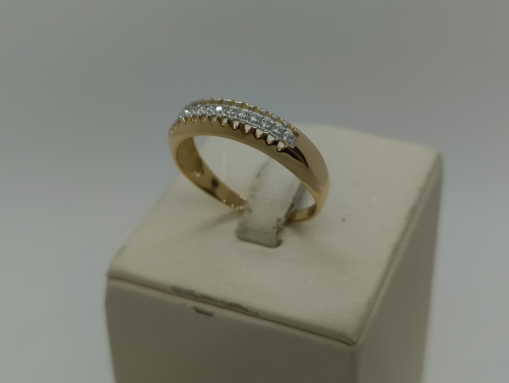 КОЛЬЦО С КАМНЯМИ (Au 585)