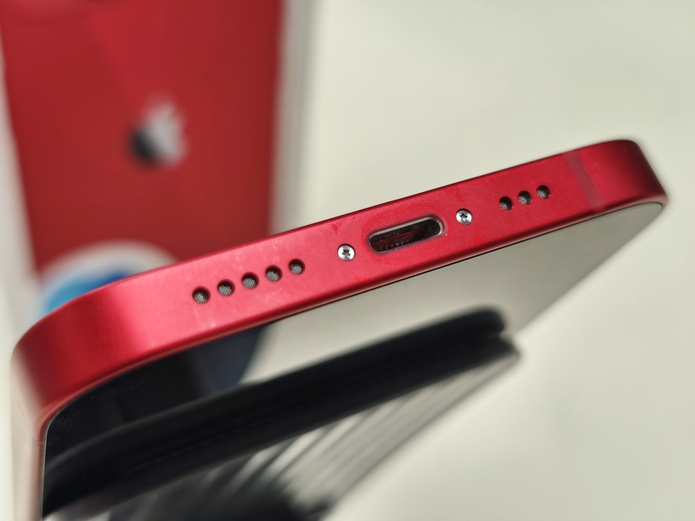 Смартфон Apple iPhone 13 256Gb