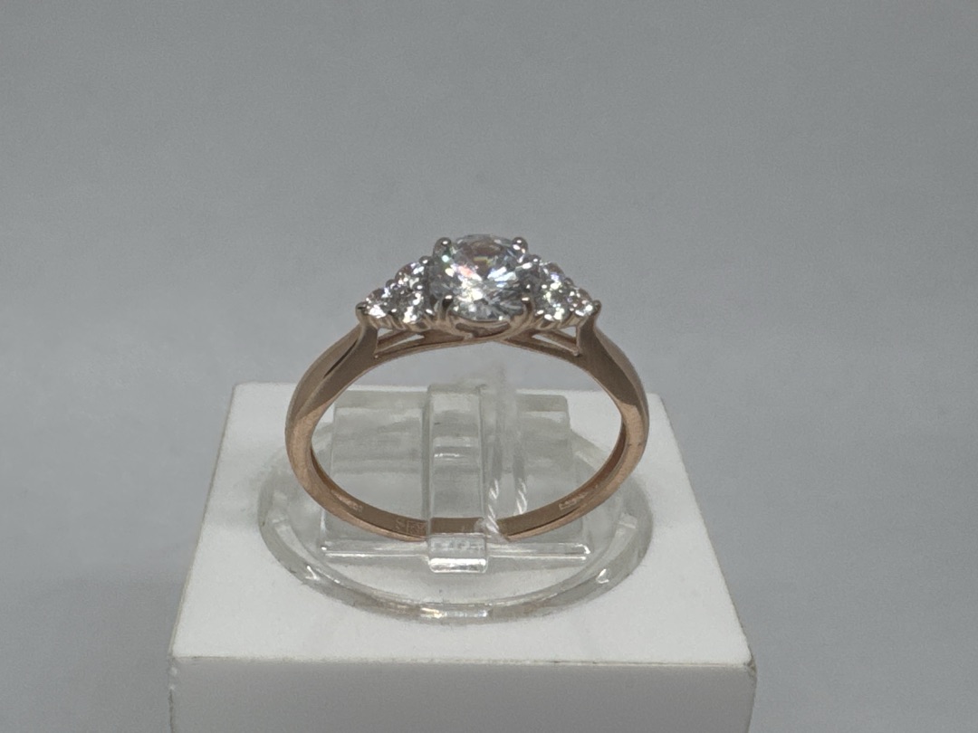 КОЛЬЦО С КАМНЯМИ (Au 585)