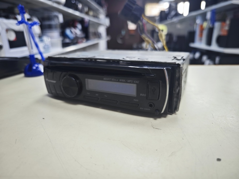 Автомагнитола Pioneer DEH-3200UB