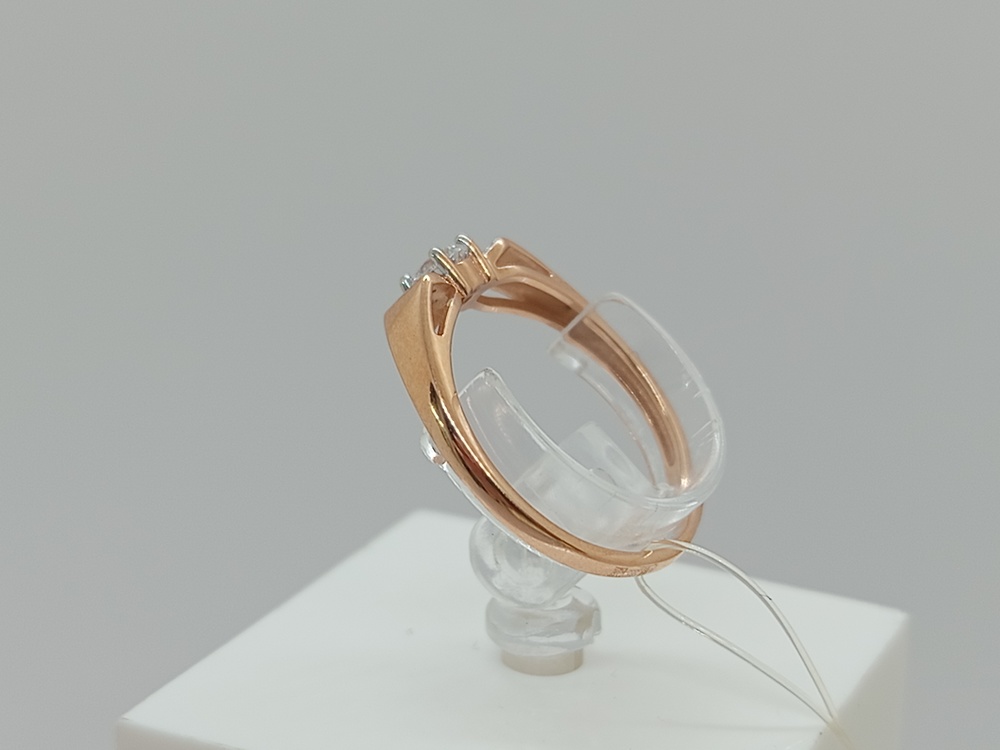 КОЛЬЦО С КАМНЯМИ (Au 585)