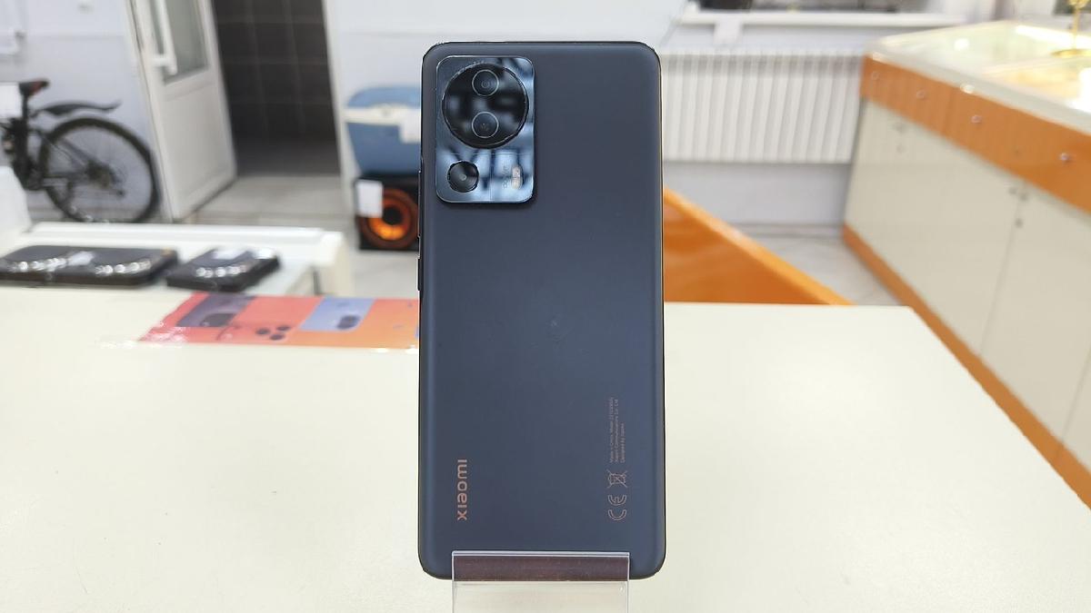 Смартфон Xiaomi 13 lite 8/256