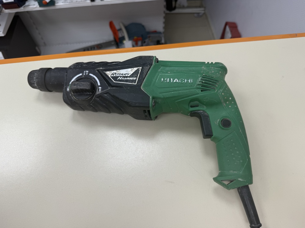 Перфоратор HITACHI DH24PH