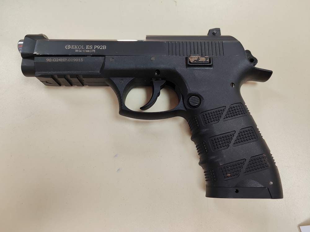 Пистолет пневматический EKOL ES P92B