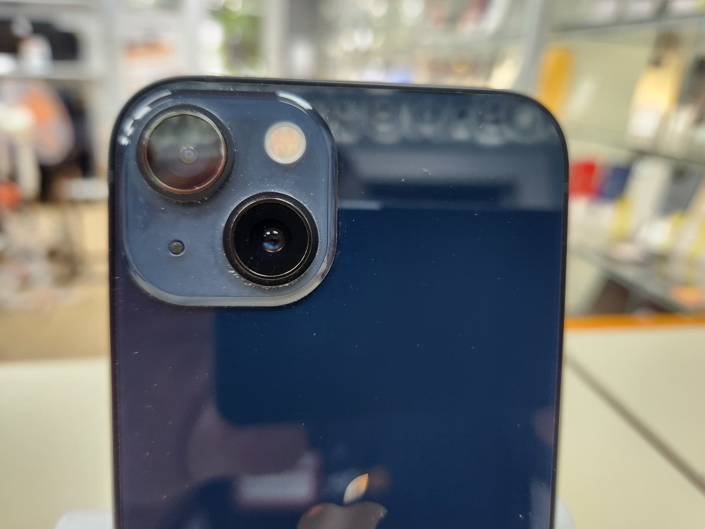 Смартфон Apple iPhone 13 128Gb