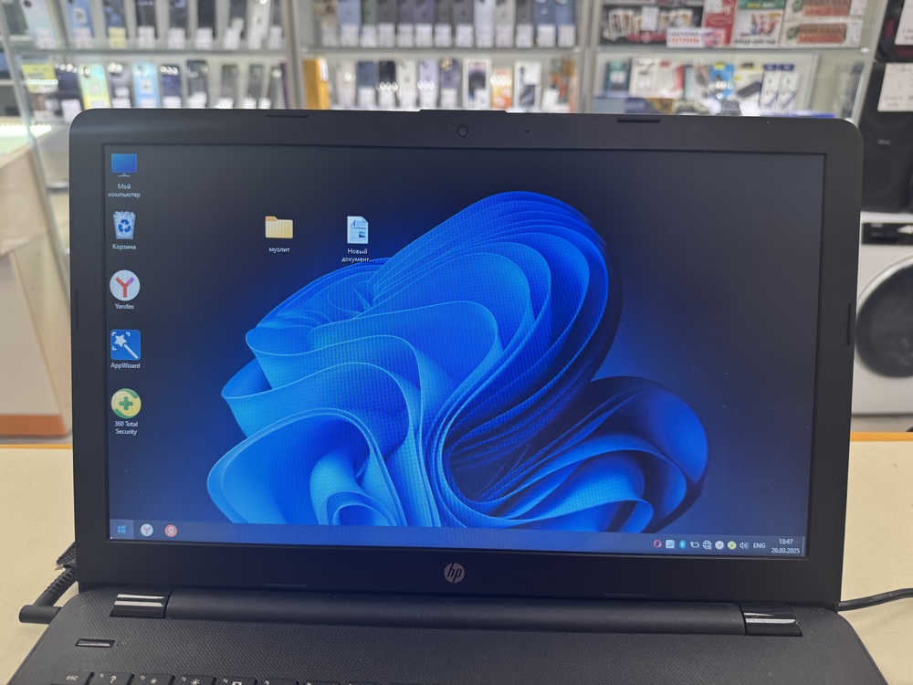 Ноутбук HP; A9-9425, Radeon 520, 8 Гб, 256 Гб, Нет