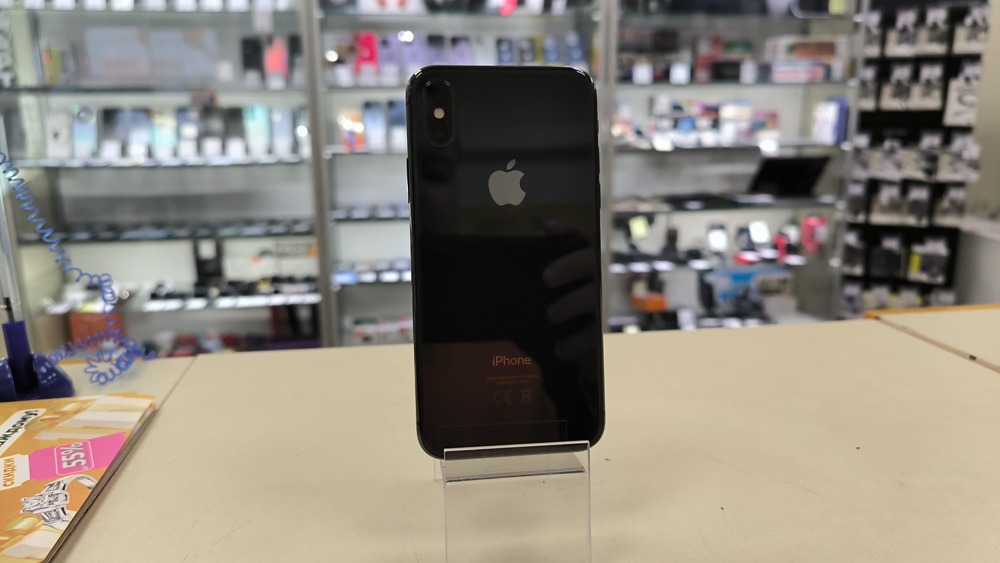 Смартфон Apple iPhone X 64Gb