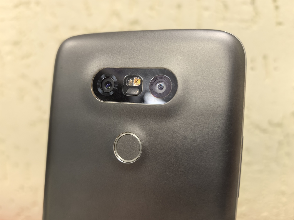 Смартфон LG G5