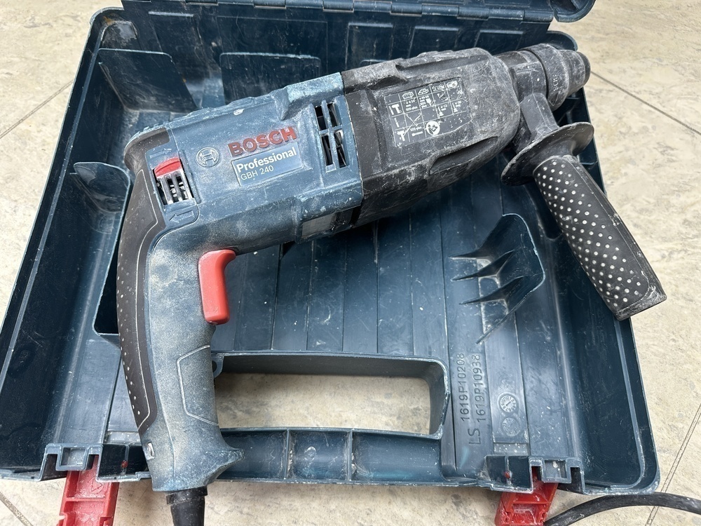 Перфоратор Bosch GBH 240