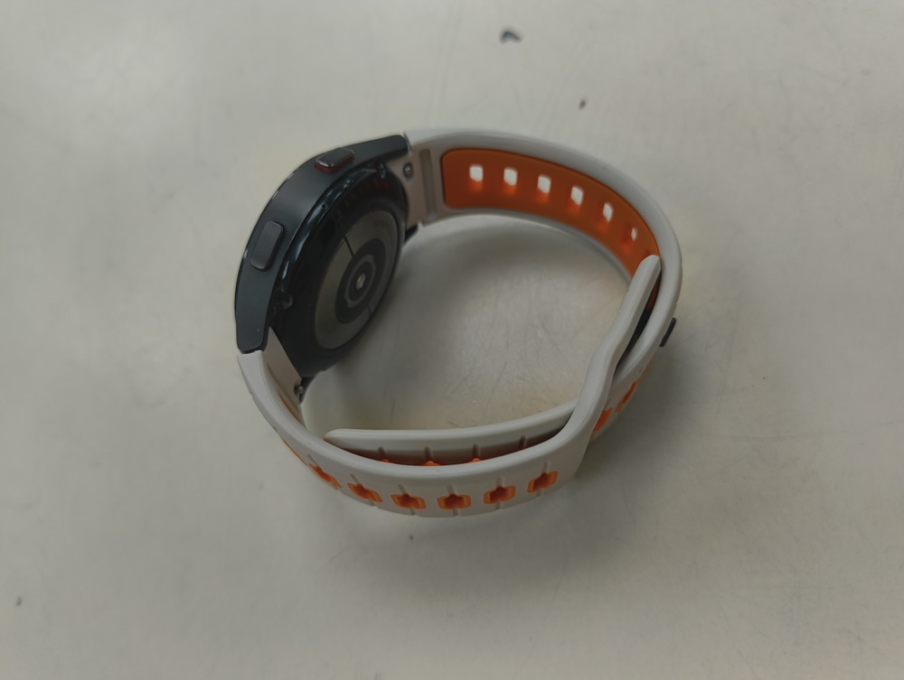 Смарт-часы Samsung Watch 4 40mm