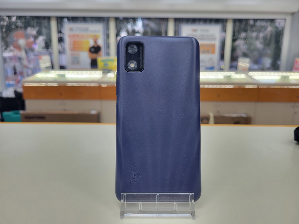 Смартфон Itel A17