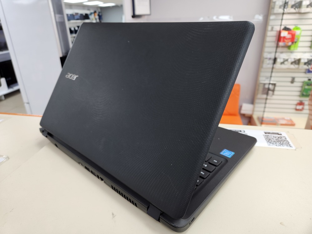 Ноутбук Acer; Pentium 4405U, Intel HD Graphics 510, 16 Гб, 128 Гб, 240 Гб