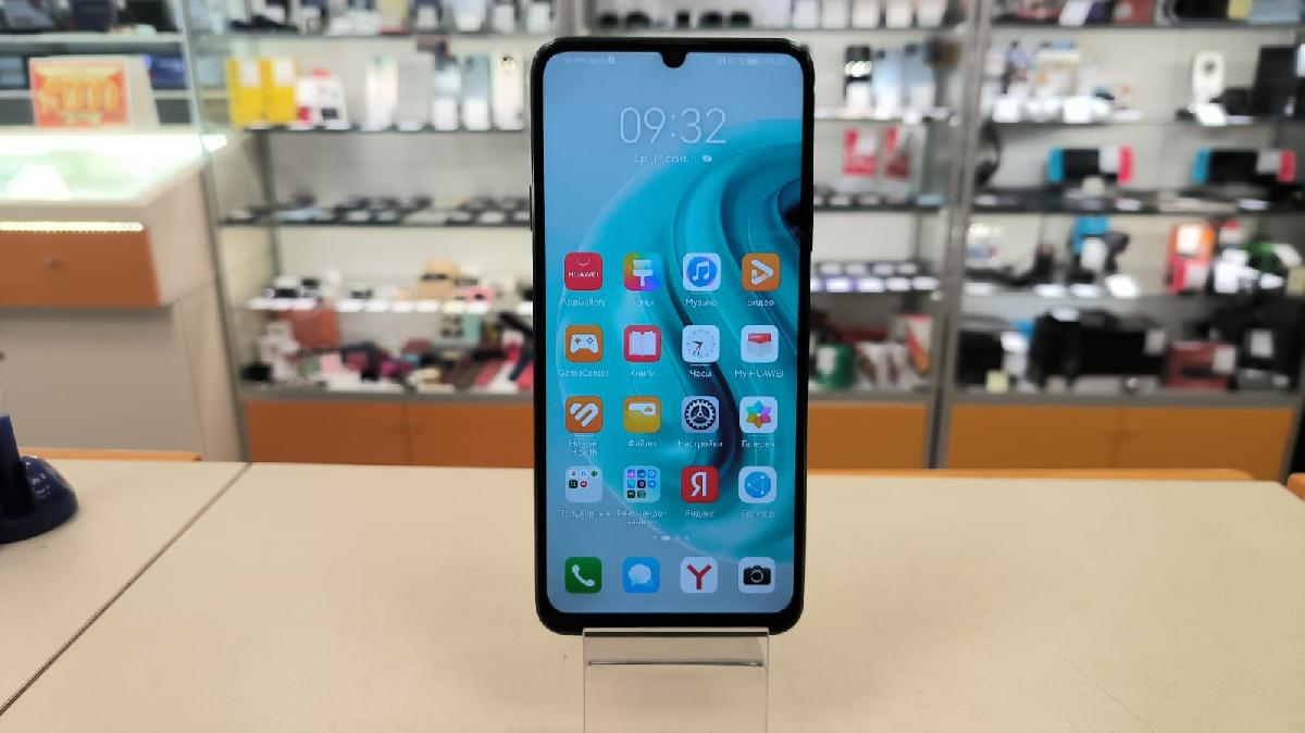Смартфон Huawei Nova Y72 8/128