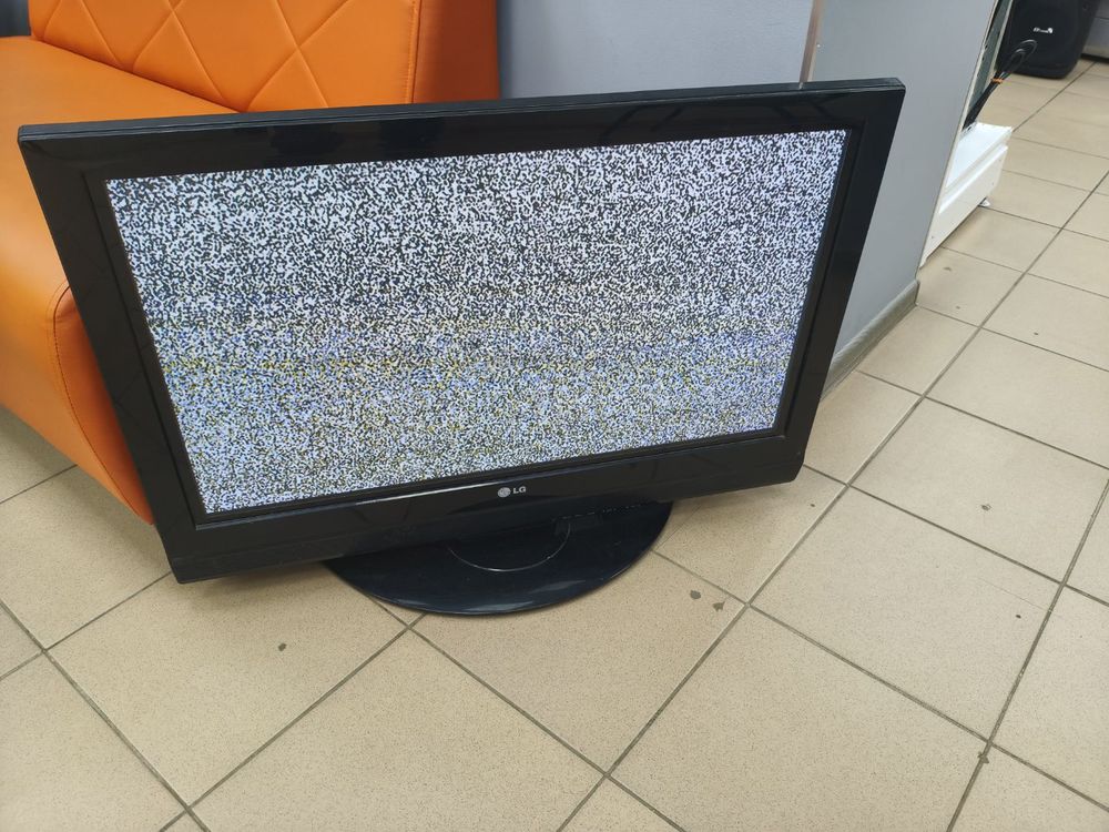LCD Телевизор LG 32PC54