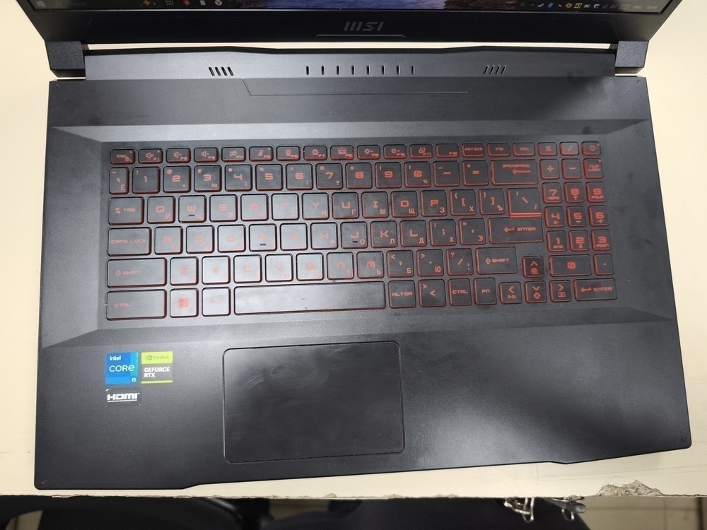 Ноутбук MSI MS-17L2; Core i5-11260H, GeForce RTX 2050, 8 Гб, 256 Гб, Нет