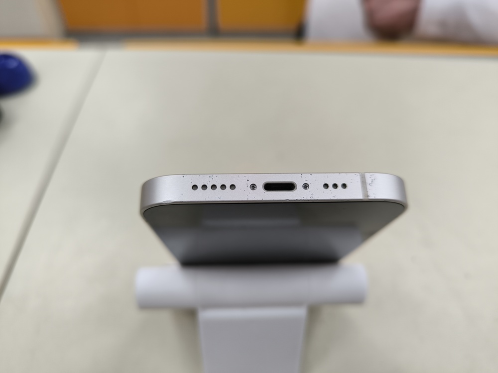 Смартфон Apple iPhone 13 128Gb