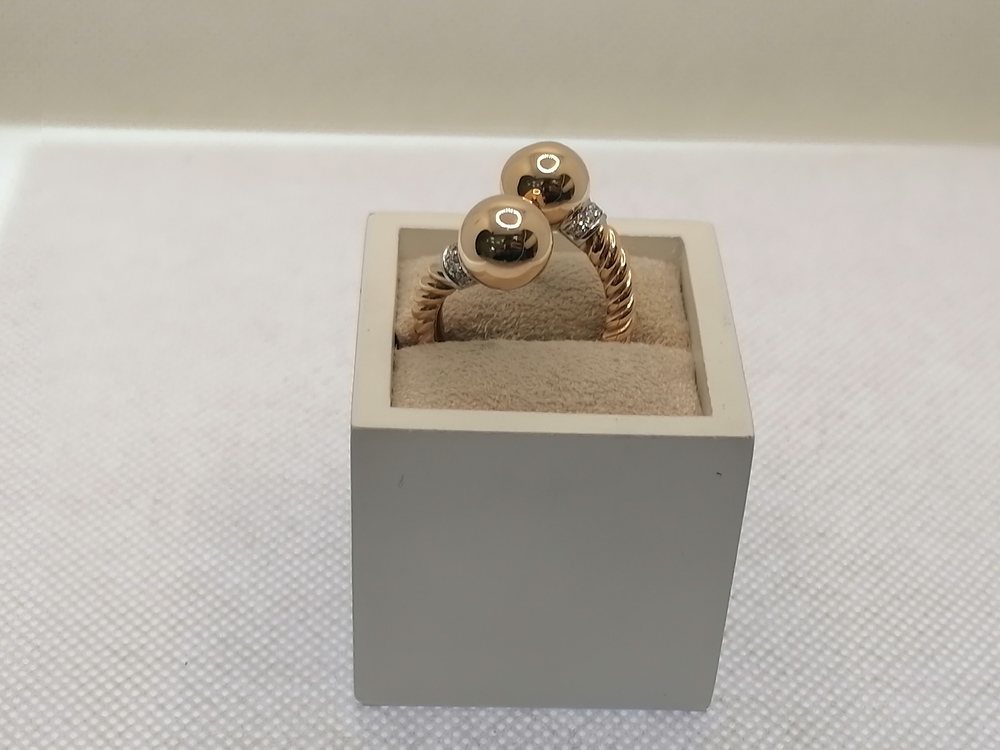 КОЛЬЦО С КАМНЯМИ (Au 585)