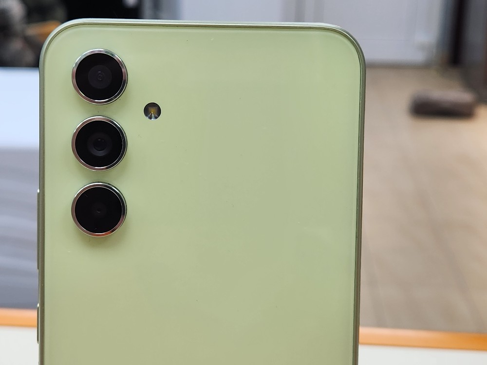 Смартфон Samsung Galaxy A54 6/128