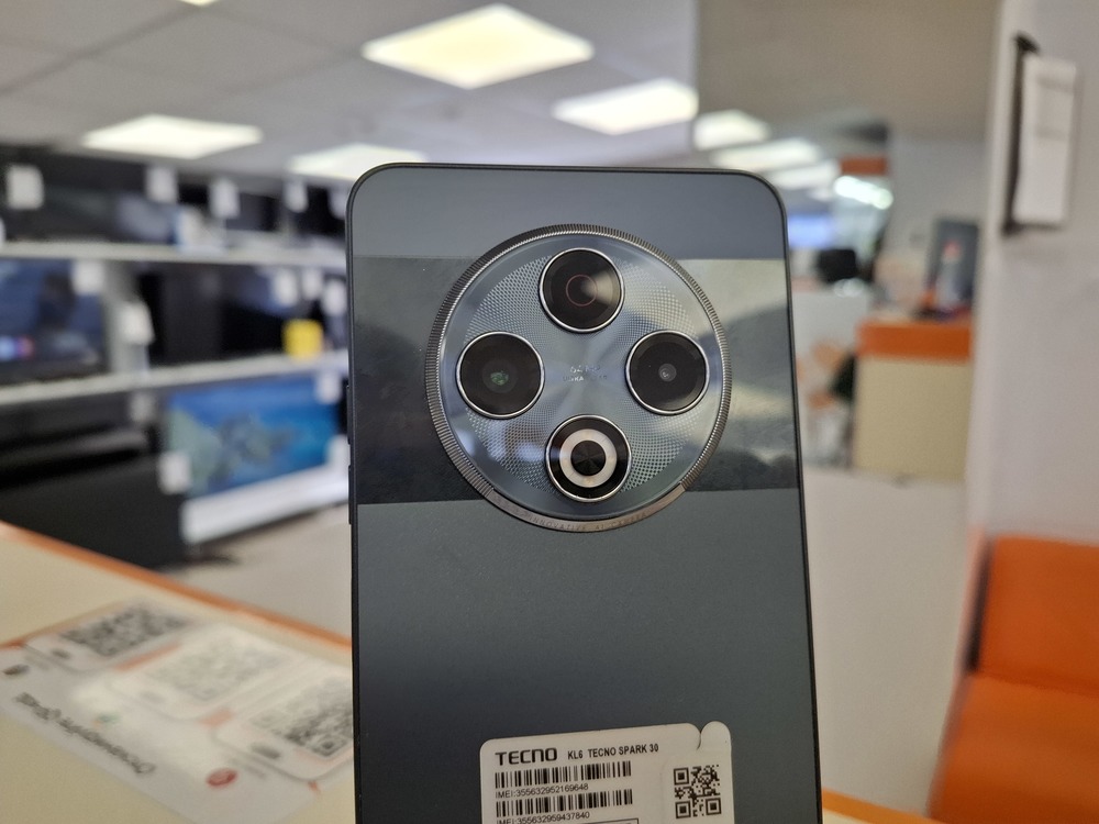 Смартфон Tecno SPARK 30 8/128