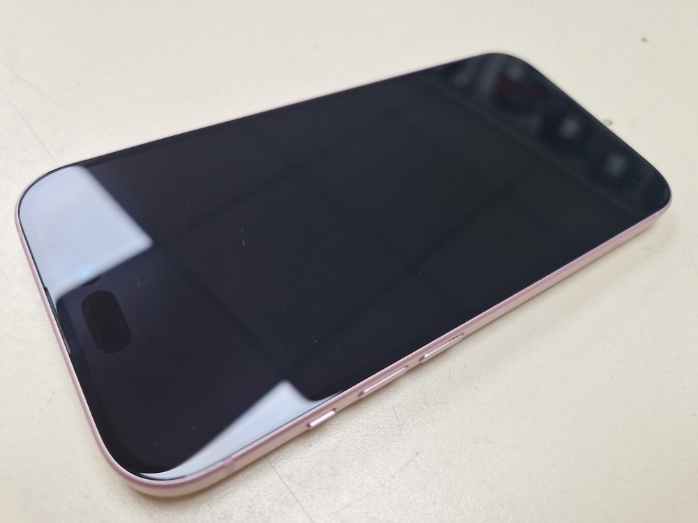 Смартфон Apple Iphone 15 128Gb