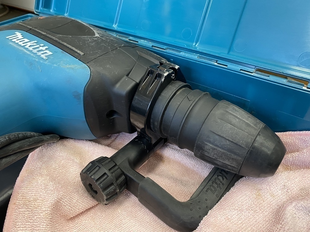 Отбойный молоток Makita HR4501C