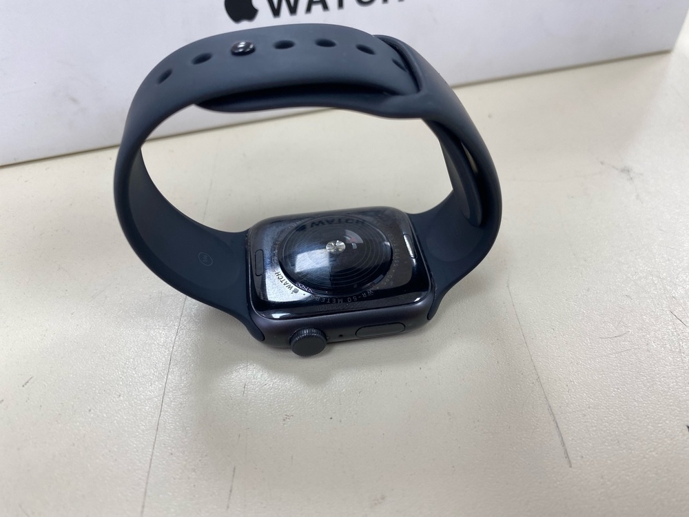 Смарт-часы Apple Watch SE 2020 44mm