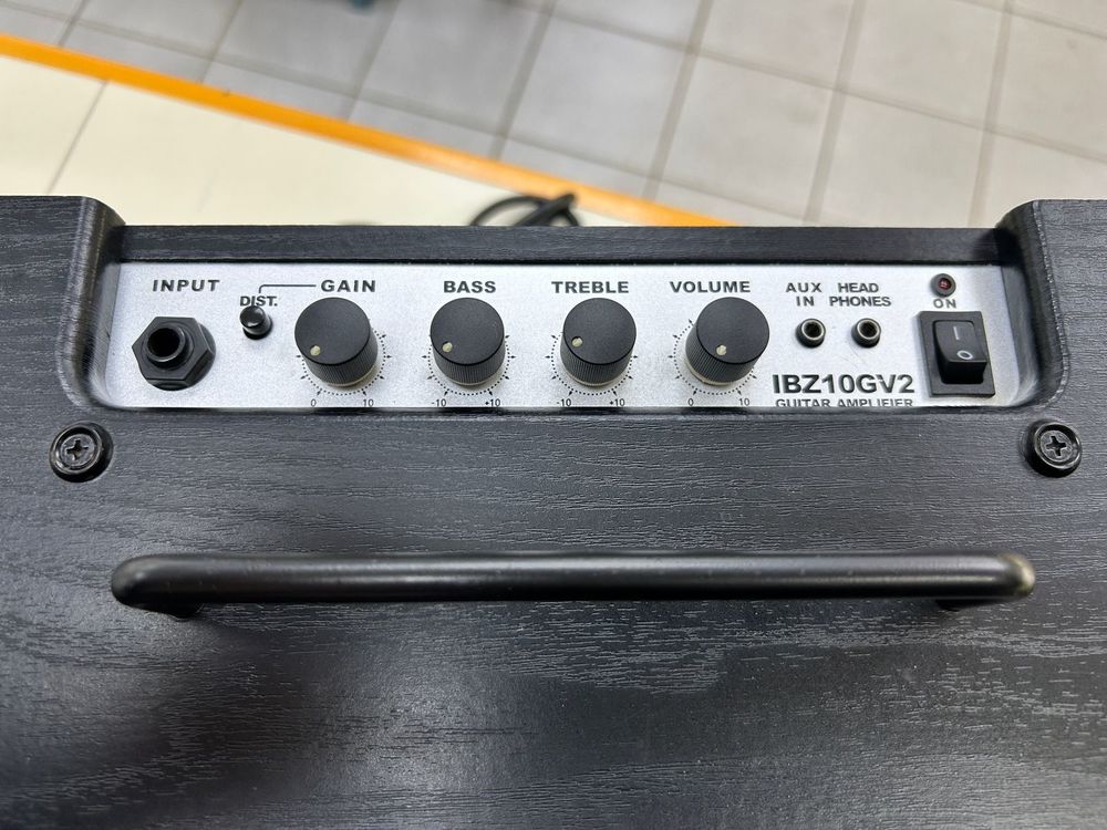 Комбоусилитель для гитар IBANEZ IBZ10GV2