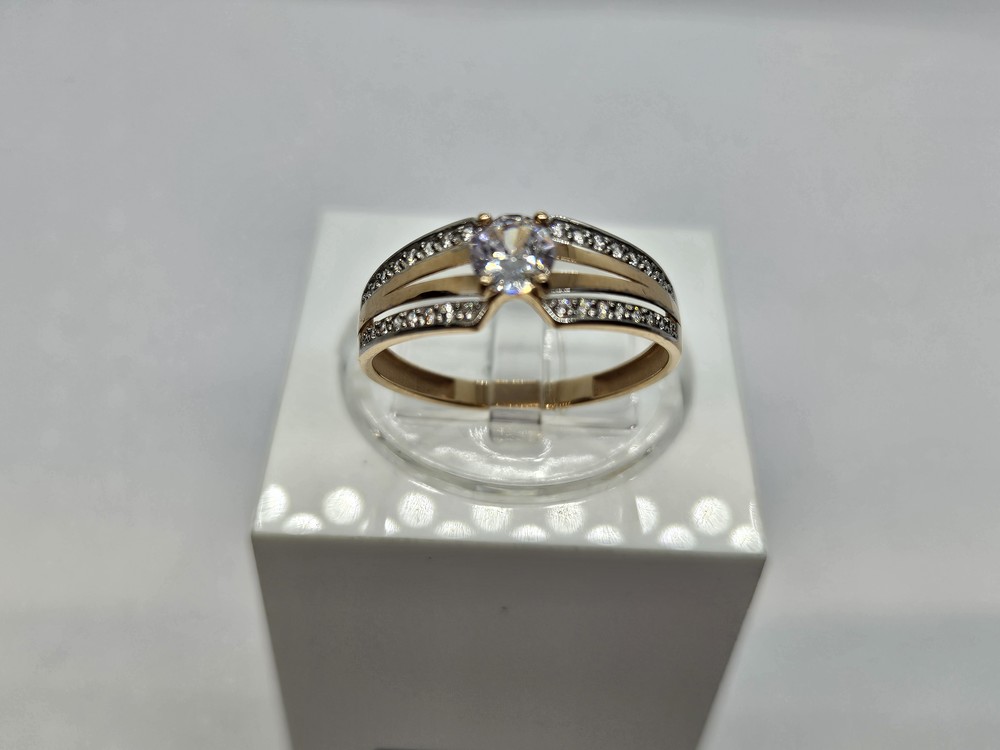 012172 КОЛЬЦО С КАМНЯМИ (Au 585)