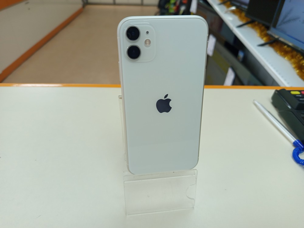 Смартфон Apple iPhone 11 128Gb