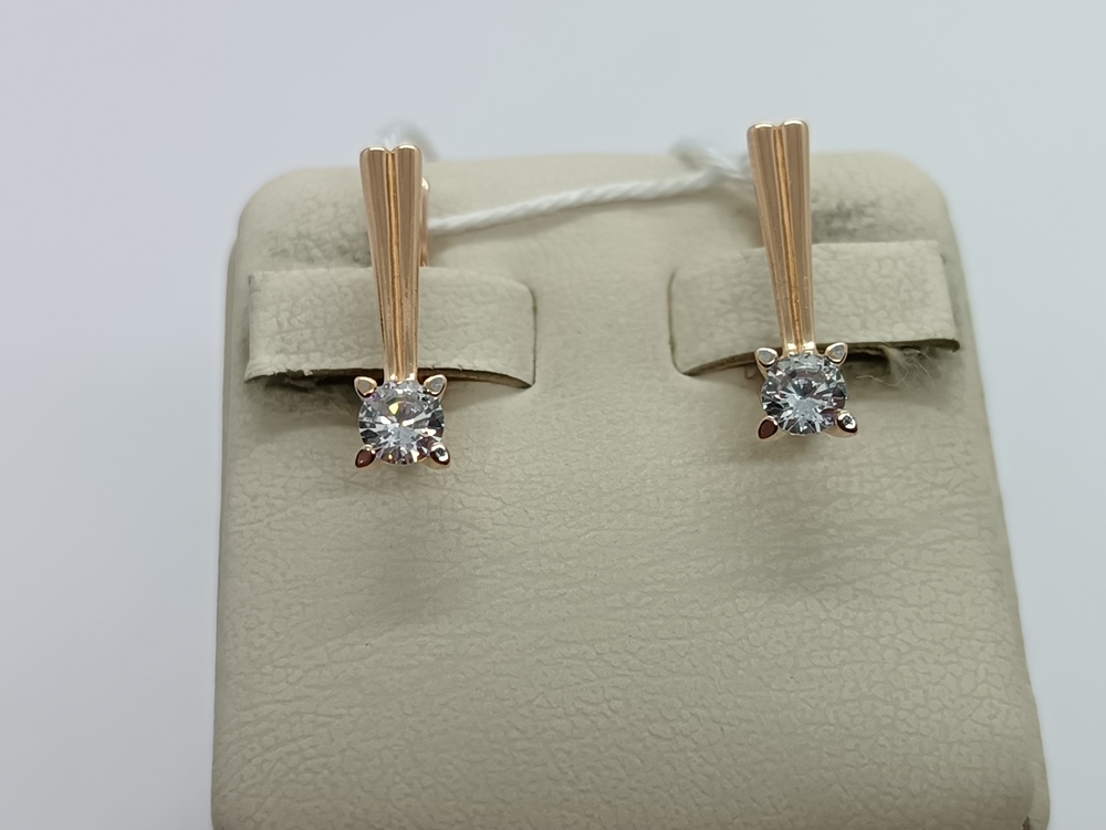 СКМ585 СЕРЬГИ С КАМНЕМ (Au 585)