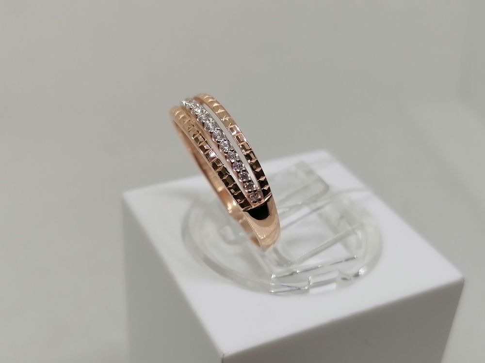 КОЛЬЦО С КАМНЯМИ (Au 585)