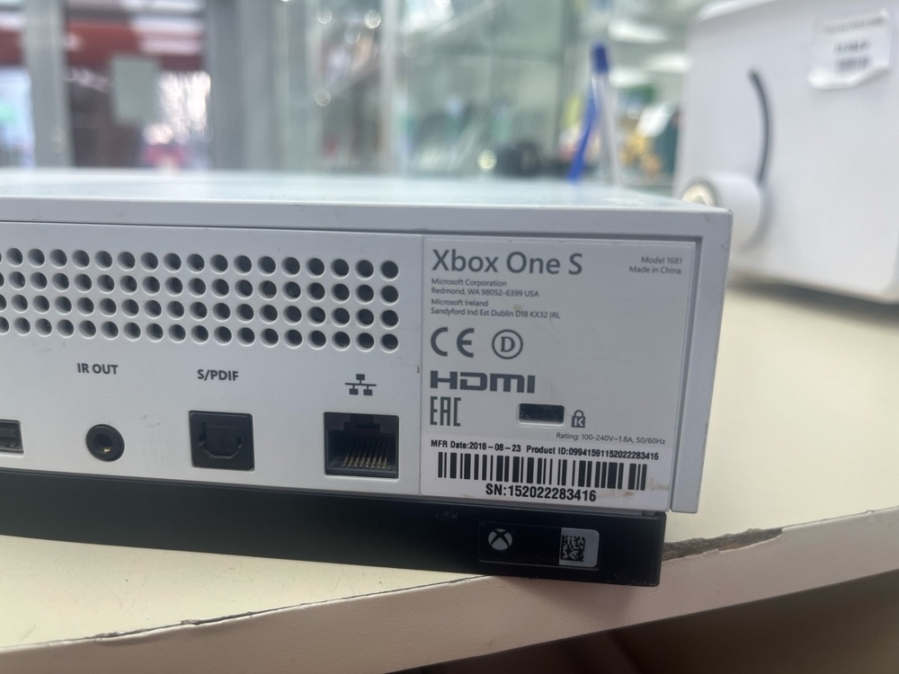 Игровая приставка Xbox One S 1TB