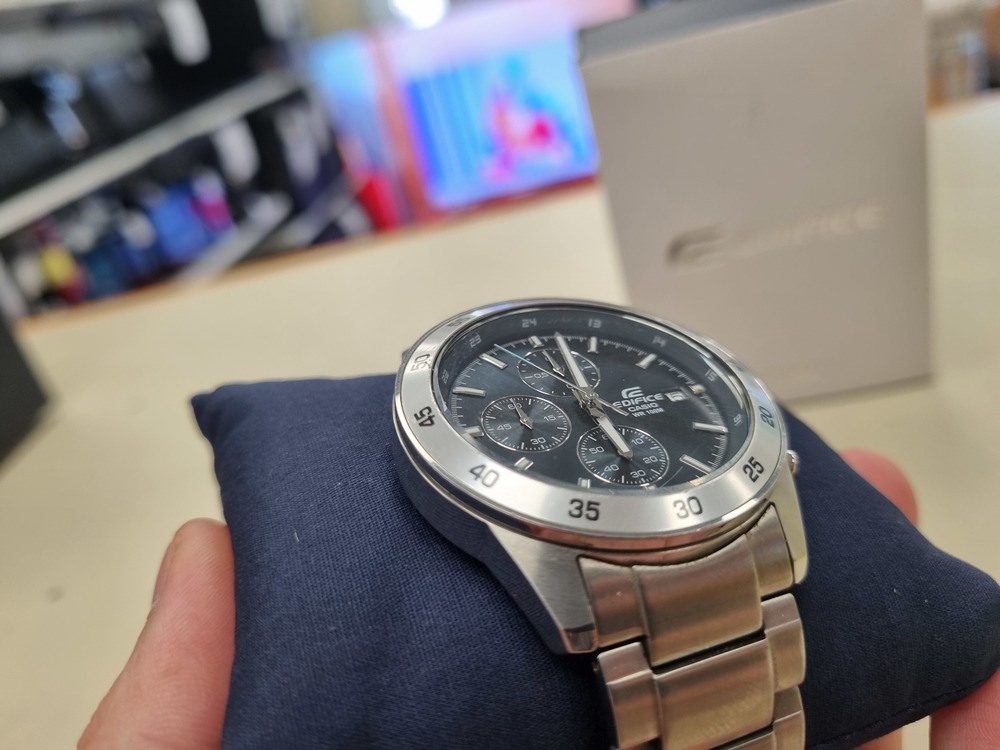 Часы наручные Casio EFR-526