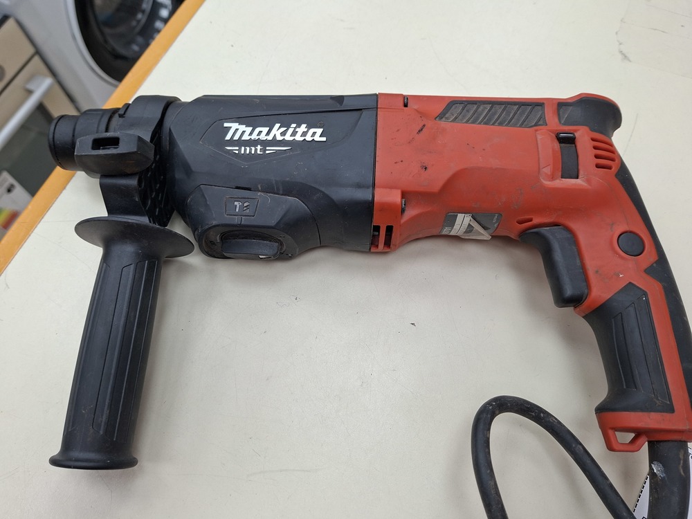Перфоратор Makita M8701