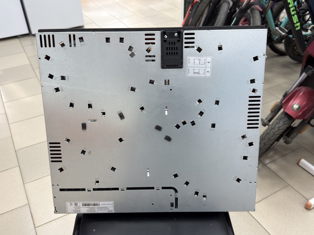 Встраиваемая электрическая панель Samsung NZ64T3516BK
