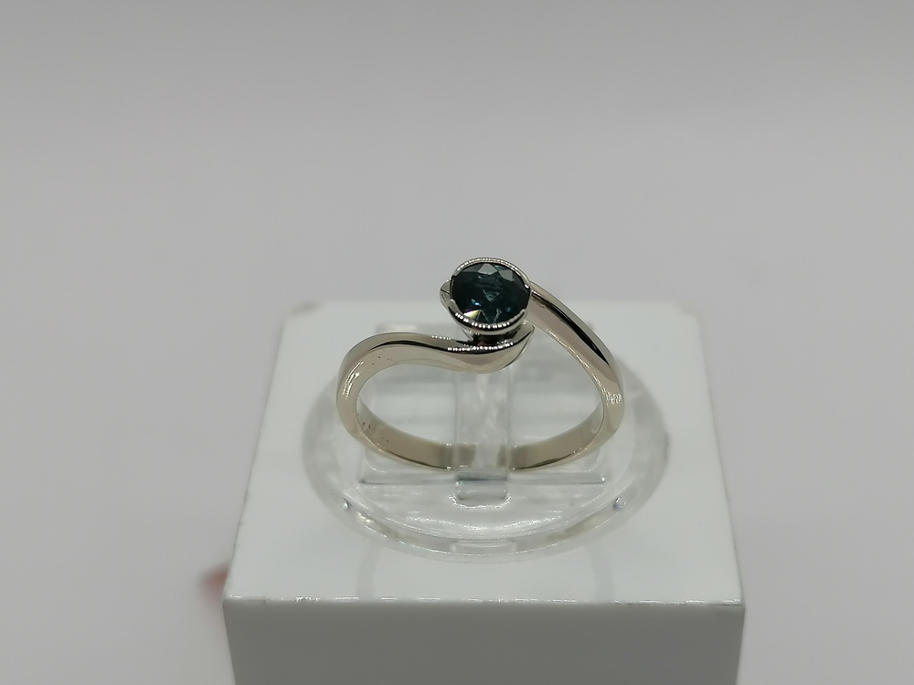 КОЛКМ585 КОЛЬЦО С КАМНЕМ (Au 585)