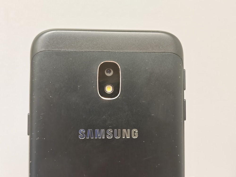Смартфон Samsung Galaxy J3 2017 2/16