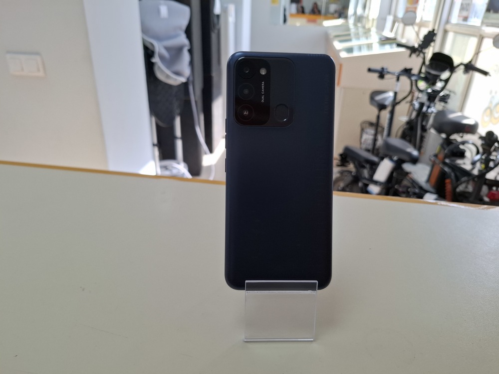 Смартфон Tecno Spark 8C 4/64