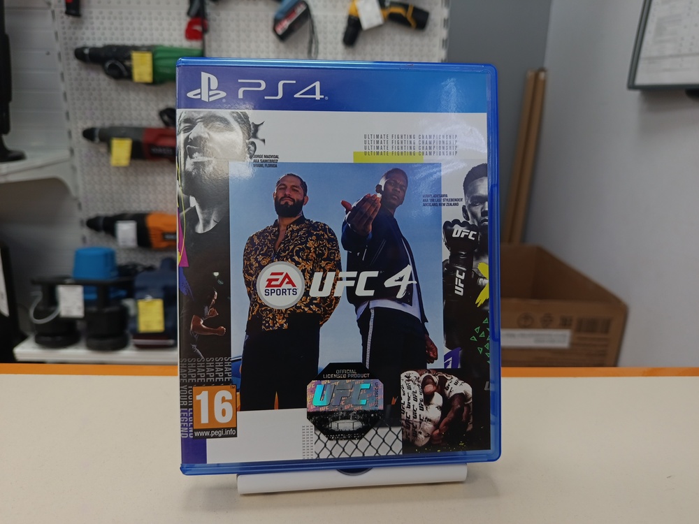 Игра Playstation 4 UFC 4