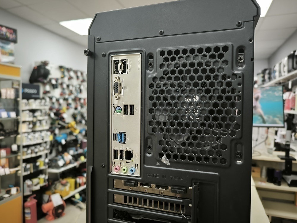 Системный блок ZALMAN; Ryzen 7 9700X, Radeon RX 6700 XT, 32 Гб, 1 Tb, Нет