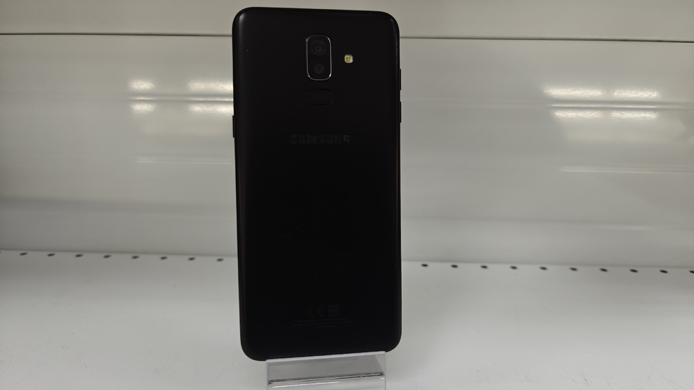 Смартфон Samsung Galaxy J8 3/32 (2018)
