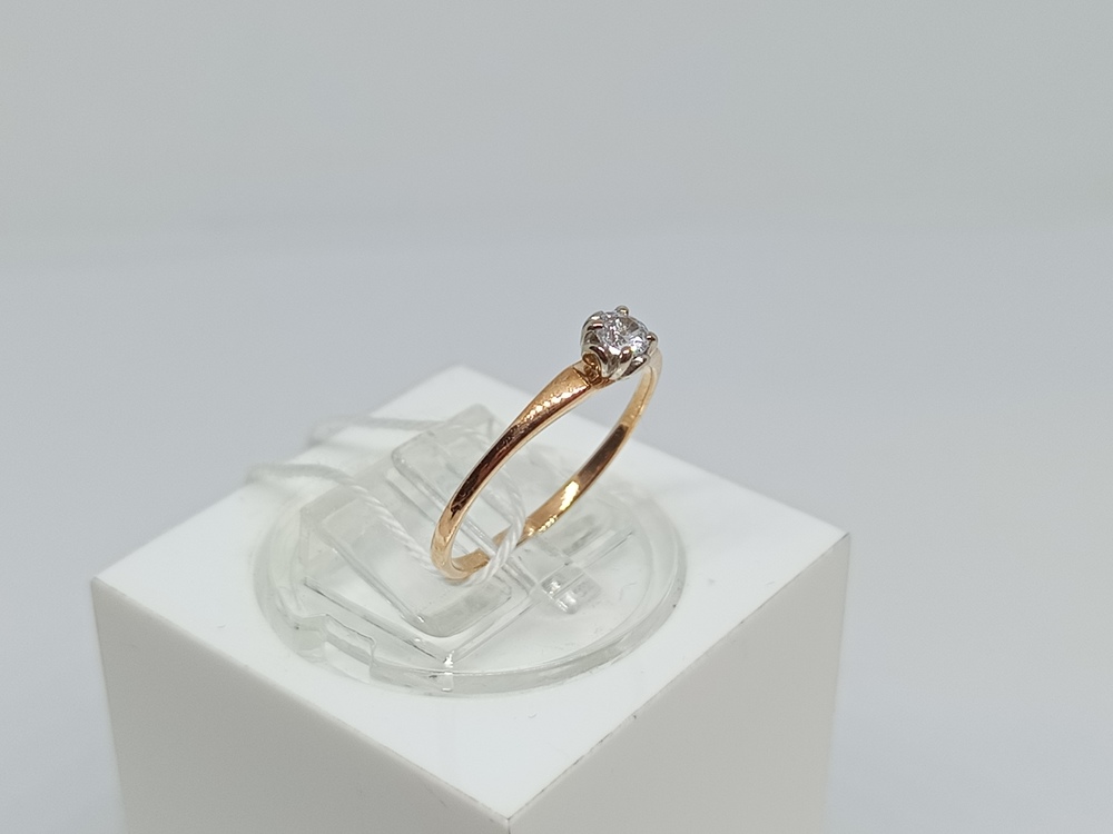 КОЛКМ375 КОЛЬЦО С КАМНЕМ (Au 375)