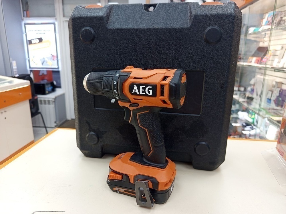 Шуруповерт AEG BS18G4