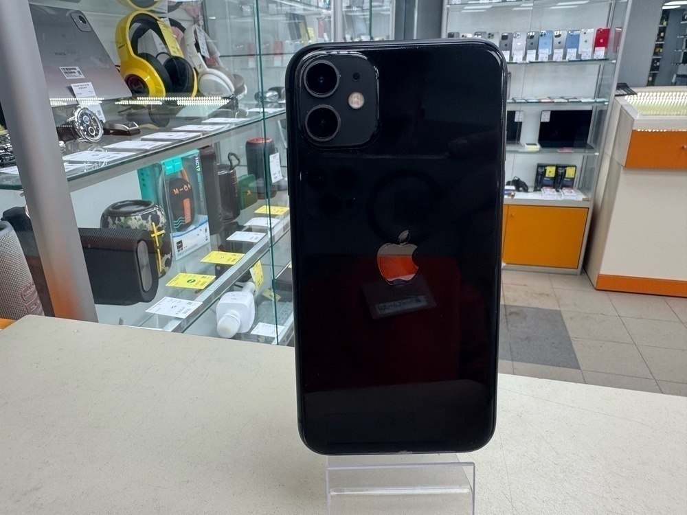 Смартфон Apple iPhone 11 64Gb