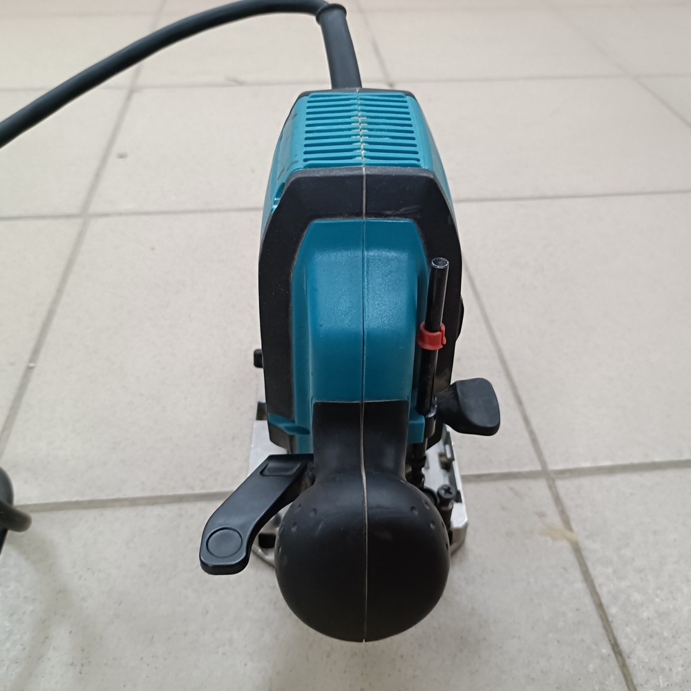 Фрезер Makita RP0900