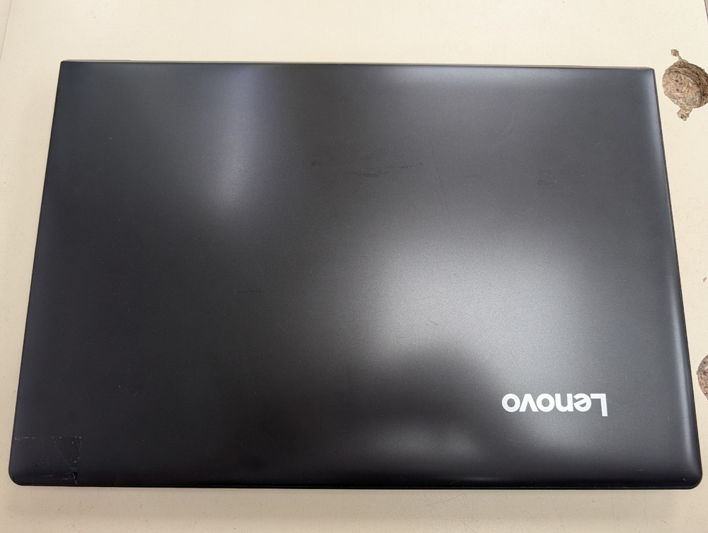 Ноутбук Lenovo 310-15isk; Core i3-6100U, GeForce 920MX, 8 Гб, Нет, 1 Tb