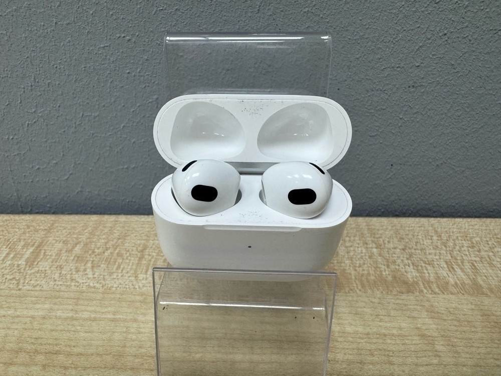 Наушники беспроводные Apple AirPods 3 Lightning