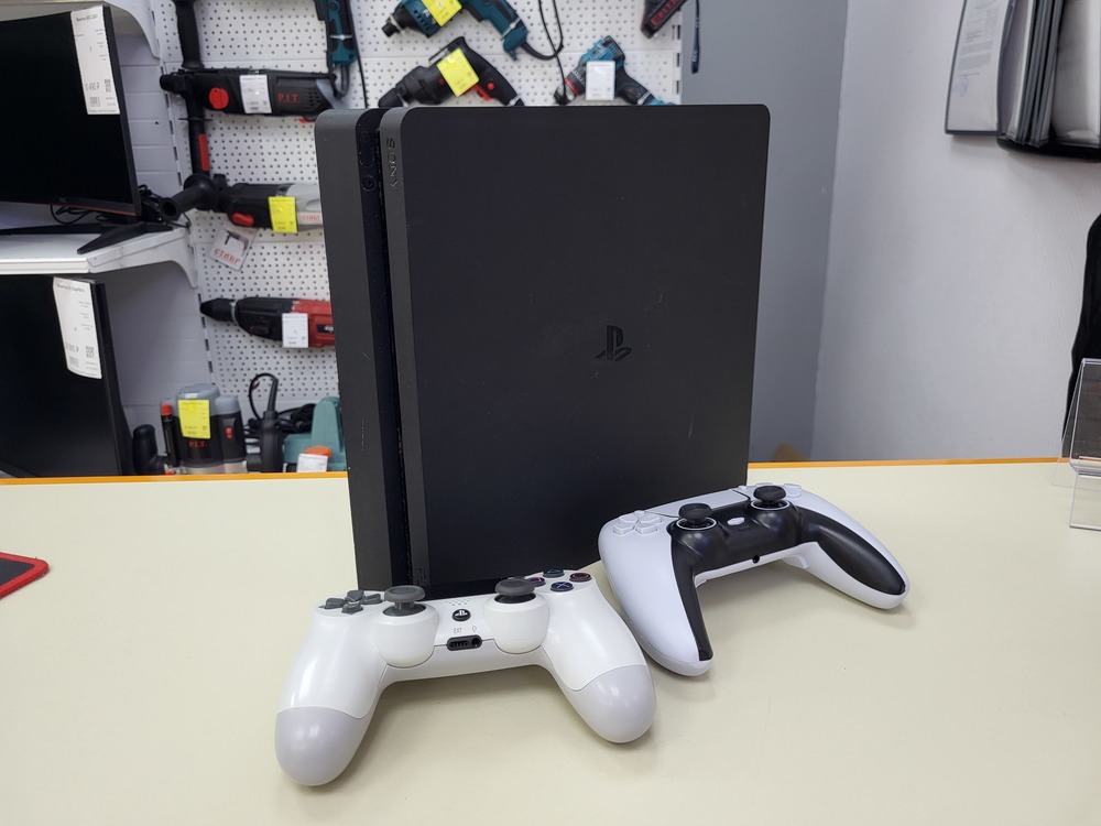 Игровая приставка PlayStation 4 Slim 500GB Игровая приставка PlayStation 4 Slim 500GB