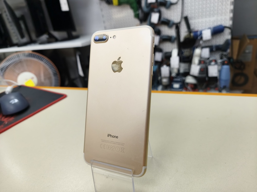 Смартфон Apple iPhone 7 Plus 128Gb